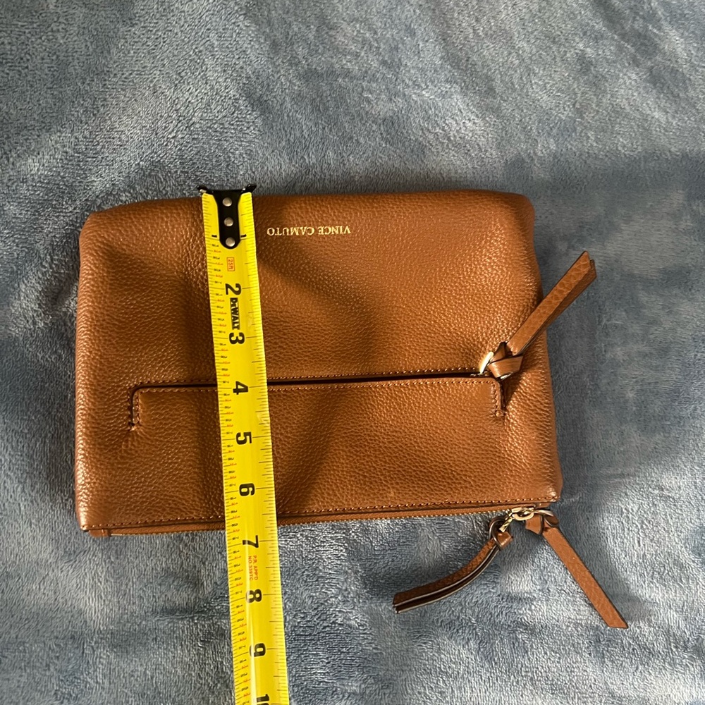 VINCE CAMUTO LEATHER POUCH WALLET NICE - Picture 5 of 7